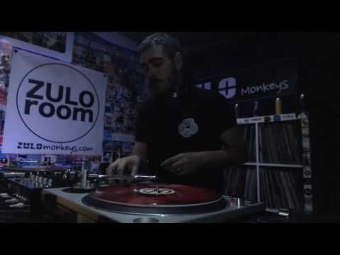 XPANSUL (Zulo Room)