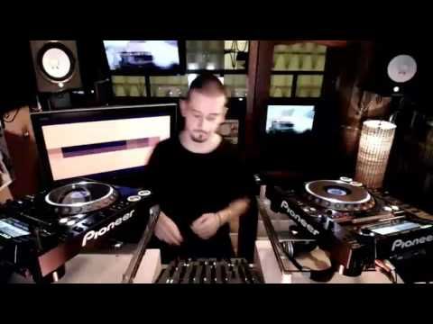 Juan Proeliis en el MODULO-102 ZE