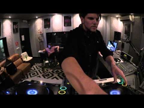 SHLTR @ 10YEARS80, Studio 80, Amsterdam (06-07-2015)