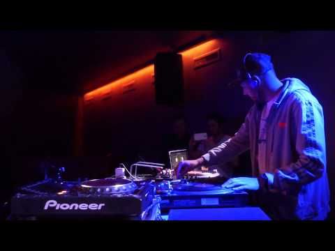 Atone @ Full Colorz, Congressistes, Liège (16-05-2015)