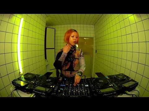 unguarded - x/o | HÖR - Jul 5 / 2023