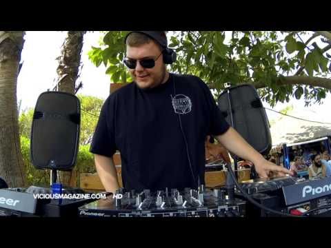 OTO - Vicious Live @ www.viciouslive.com HD