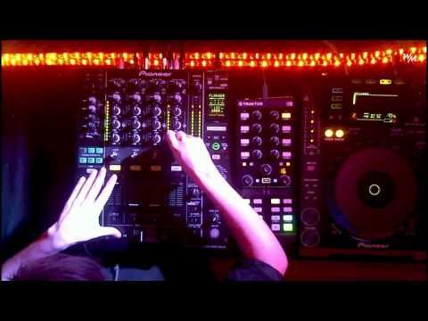 WM Live Residents Feat Autentica Malibú @ Bronx Studio