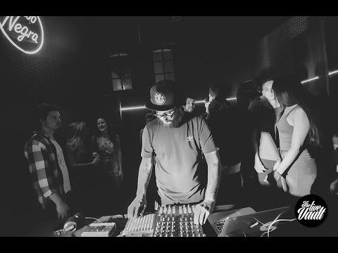Nico Barrios @ The Live Vault #01
