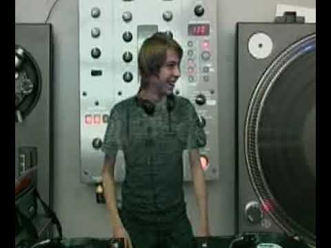 mnml torch @  RTS.FM Studio - 18.04.2009: DJ Set