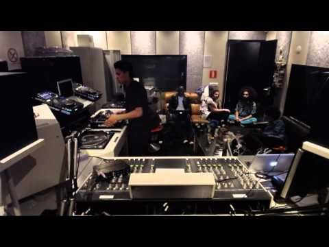 Jarreau Vandal @ Shourai Sessions, Studio 80, Amsterdam (01-04-2014)