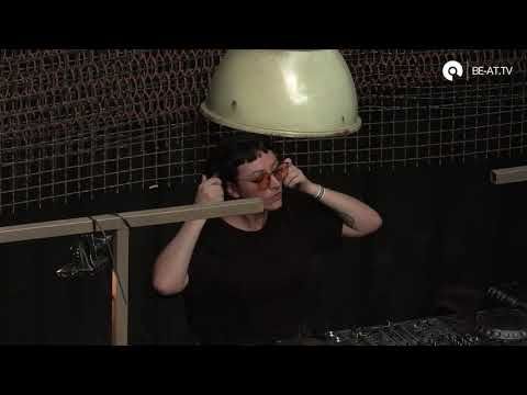 Stephanie Sykes @ Monasterio Factory, June 2019 | BE-AT.TV Rewind
