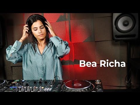 Bea Richa - Live @ Radio Intense Barcelona 26.09.2020 / Melodic Techno & Progressive House DJ Mix