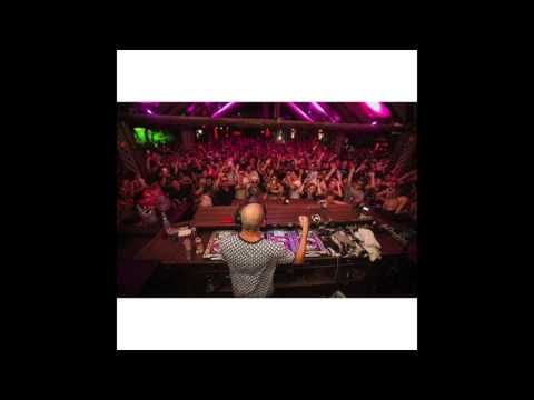 LouLou Players @ Warung Beach Club, Itajai, Brazil : 30 December 2015