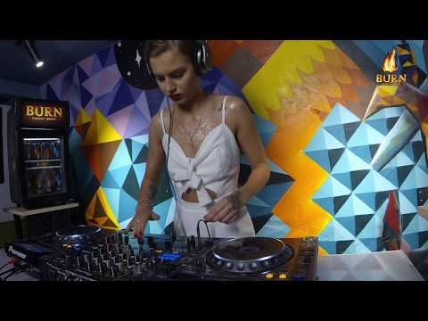 Xenia - Live @ Radio Intense 20.06.2017