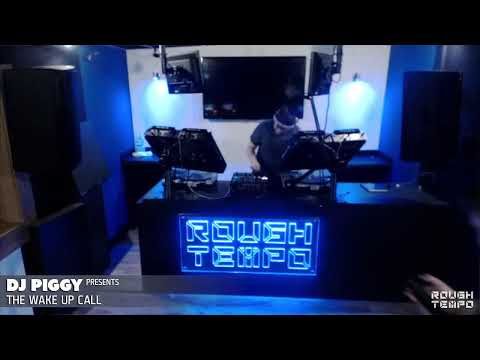 PIGGY & LANA M - THE WAKE UP CALL SHOW