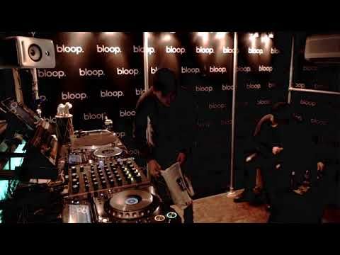 Hugmore w/ Hellow Vibes - 28.10.2019