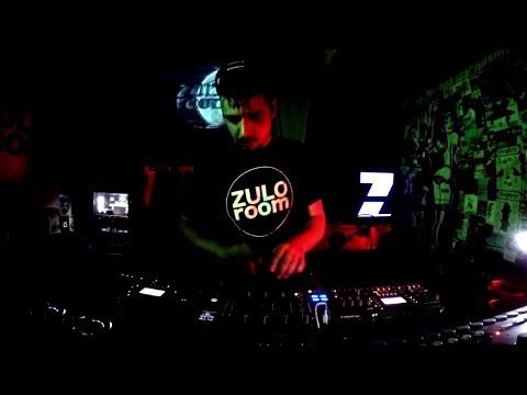 Moya Live Act (Zulo Room)