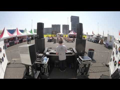 Peter Groovin @ Tegenstroom Festival, Lloyd Multiplein, Rotterdam (22-08-2015)