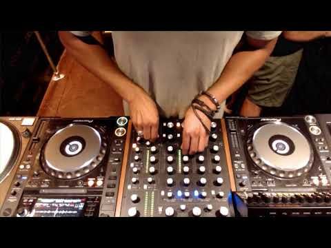 Minimal Grooves w/ XAV - 19.08.20