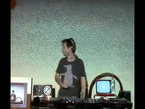 RoyalVic, visuals by Thief - RTS.FM.100312