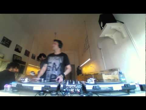 Ed Casttle & Milford -- The Secret Spot S03 x 20