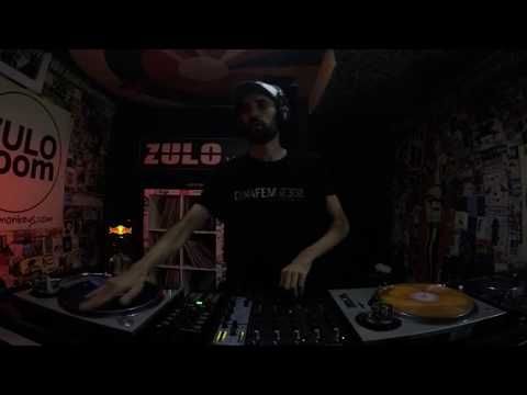 Luisjause (Zulo Room)