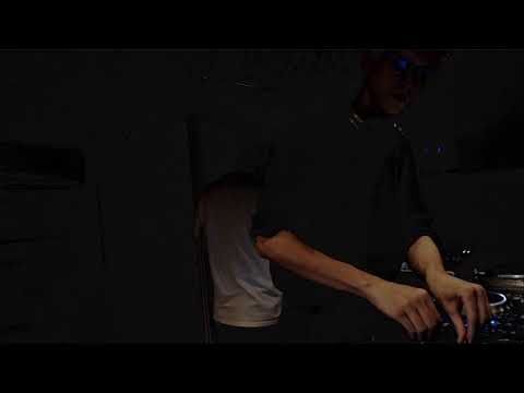 Radio Pacific w/ Connor Mckenzie - 4.6.2019