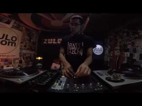 Carlos Garvi (Zulo Room)