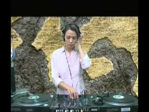 Yolka @ RTS.FM - 11.10.2010