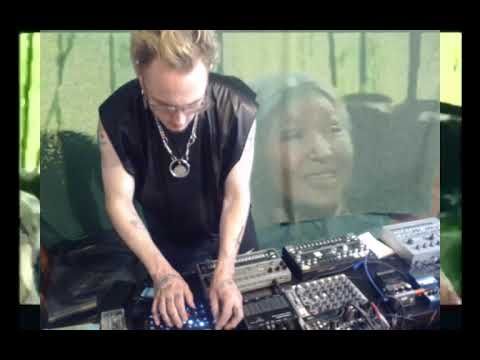 Robert Tussin - Live Hard Techno Set - 07052023
