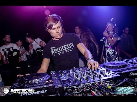 Cesar Almena @ Happy Techno - City Hall Barcelona (Barcelona / Spain) -10.10.2015