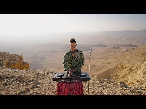 SANDHAUS - 1001Tracklists Spotlight Mix (Live From Ramon Canyon) | Melodic House & Techno