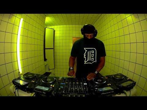 JUICY GANG - DJ Stingray 313 | HÖR - Mar 28 / 2023