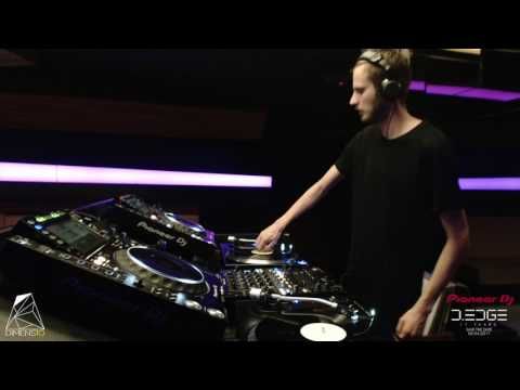 Gromma @ DIMENS10 | D-Edge Live