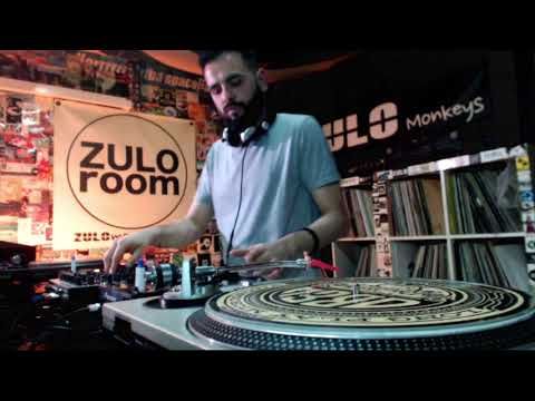 Dense smoke (Zulo Room)