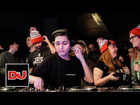 Chloé Robinson Live From DJ Mag HQ (Snowbombing Takeover)