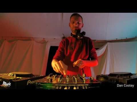 Dan Cooley | Music Please