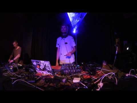 Sylvester Alone with Herr Pies @ Aprez Skweee II, Kavka, Antwerpen (18-09-2014)
