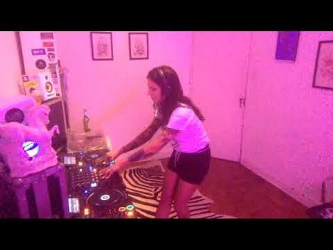 Amanda Mussi @ The Lot Radio (April 10 2020)