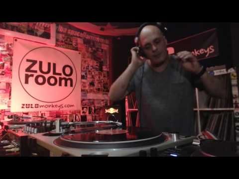 Javi Kalero (Zulo Room)