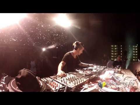 Lou Flores (Ve) @ Moon Festival :: Tucacas, noviembre 2016 ::