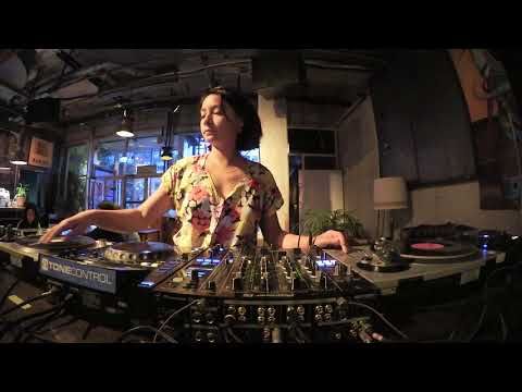 Hellie Berry @ Shourai Sessions, RADION, Amsterdam (30-08-2017)