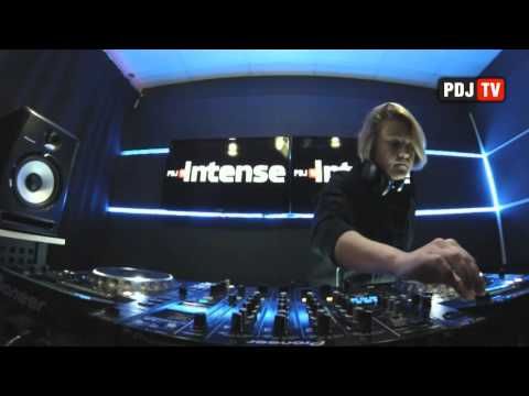 8Kays - Live @ Radio Intense 03.12.2015