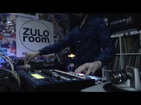 Octant (Zulo Room)