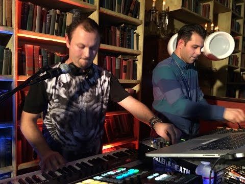 RICOSHËI live house set in The Lab LA