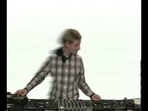 K_Sh Showcase: Nuage - RTS.FM.200312