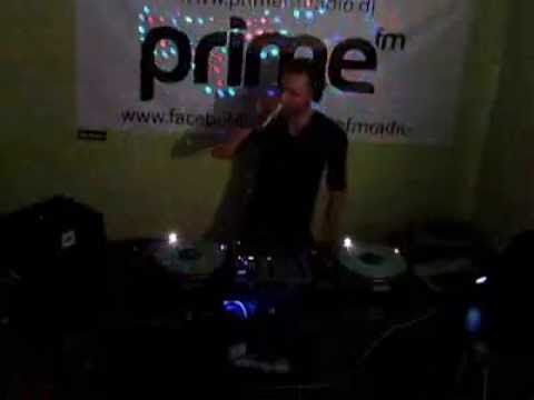 Girl Contrast live PrimeFm 20131118