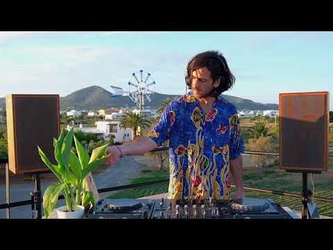 VALENTIN HUEDO - LIVE FROM HIS HOME / #STAYATHOME