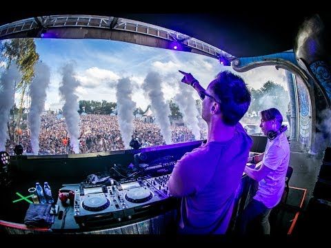 Tomorrowland Belgium 2017 | Yves V & Regi