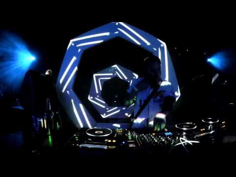 ELOQ @ Buiten Gewoon presents The Story Of Ajabu, Bibelot, Dordrecht (23-05-2014)
