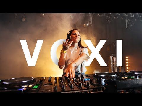 Blackout vs Eatbrain: VOXI
