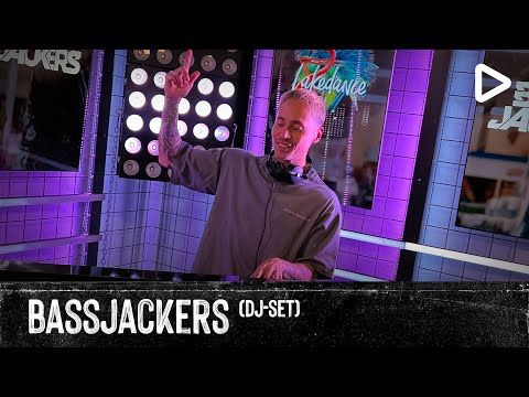 Bassjackers X Lakedance - MARCH 2023 (LIVE DJ-set) | SLAM!