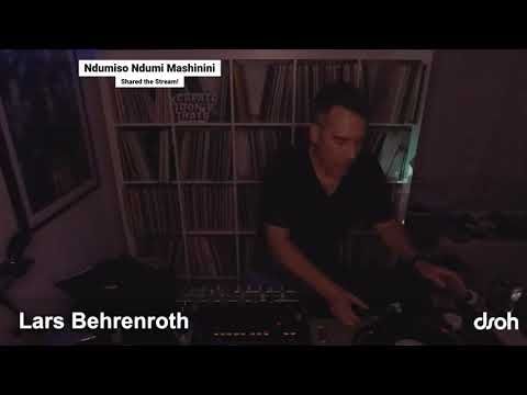 Just playing vinyl .. Lars Behrenroth from Deeper Shades HQ in Cali