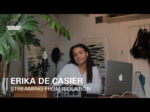 Erika de Casier